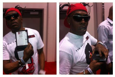 Coolio cooling out the Waiter Wallet